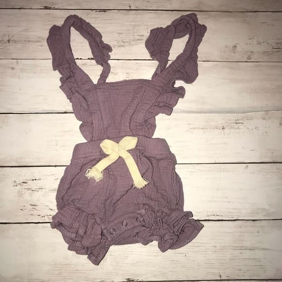 Baby Girl Ruffled Sleeveless Romper backless - Picture 7 of 8